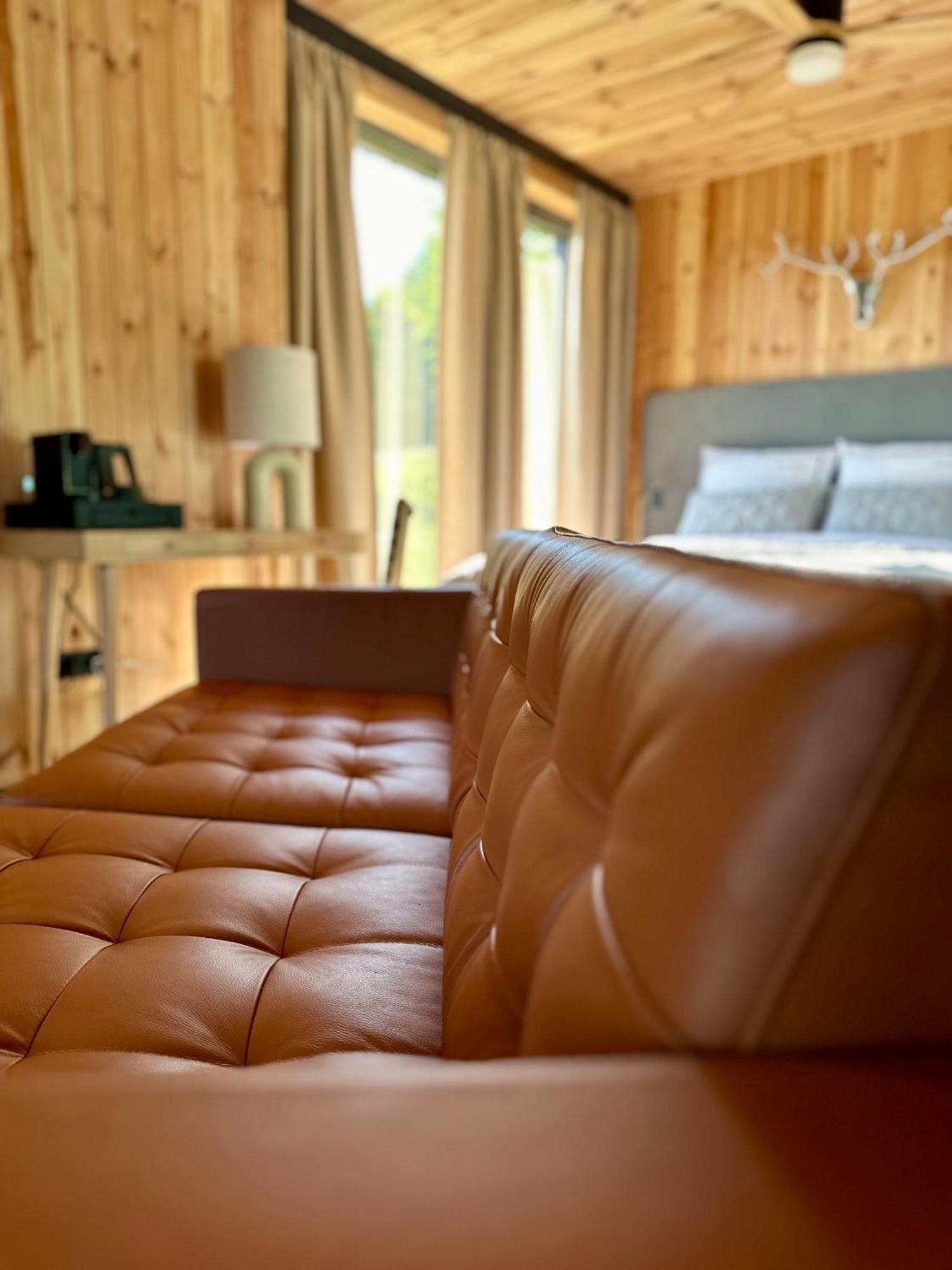 Brown Deer - Z Sauna Na Tarasie, Jacuzzi I Widokiem Na Gory - By Deer Hills Luxury Apartments Kocon Kültér fotó